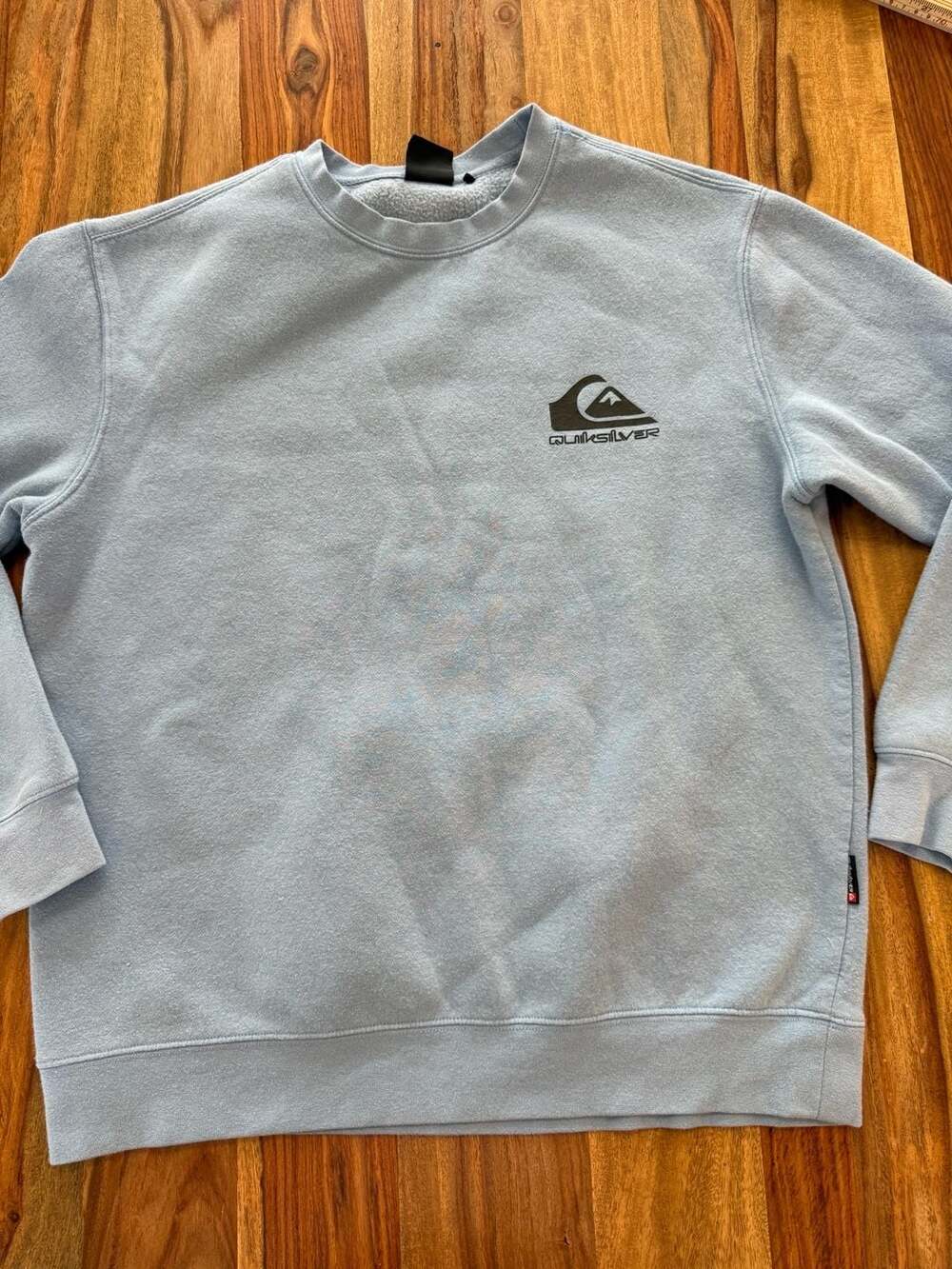 Quiksilver Men's Light Blue Crewneck Sweatshirt with Black Logo